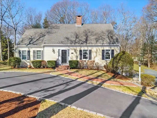 47 Peach Tree Rd, Barnstable, MA 02648