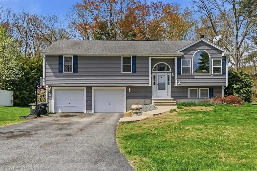 19 Fairfield Dr, Dudley, MA 01571 - #1