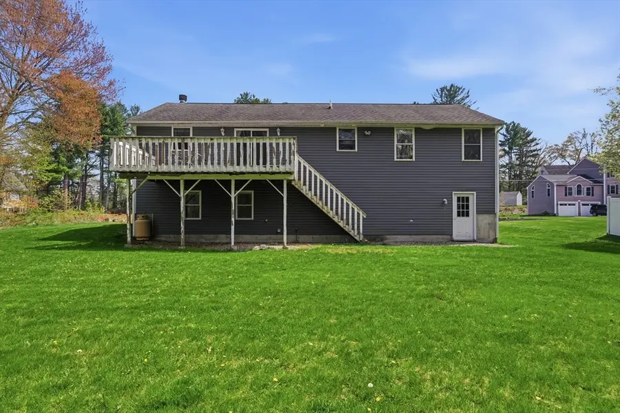 19 Fairfield Dr, Dudley, MA 01571 - #3