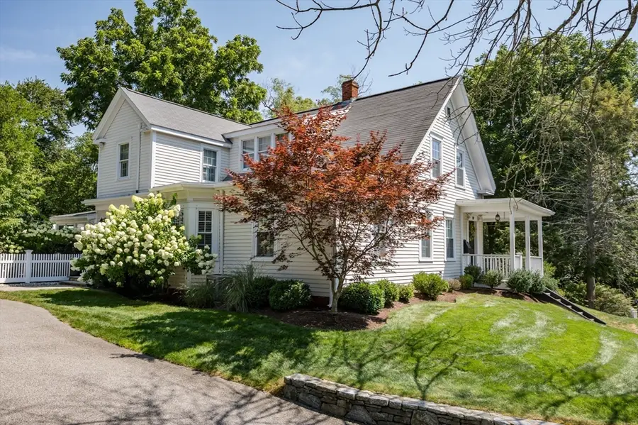 117 Hobart St, Hingham, MA 02043 - #3