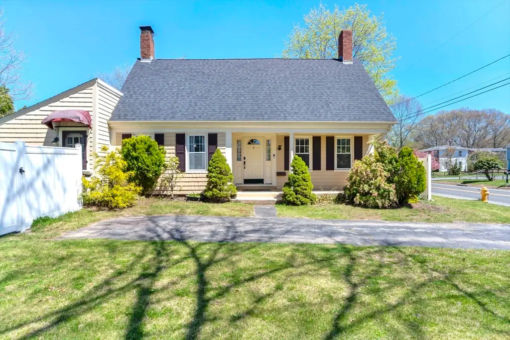 181 Central St, Rockland, MA 02370 - #1