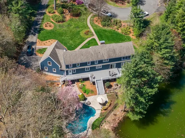 19 Devonshire Rd, Middleton, MA 01949