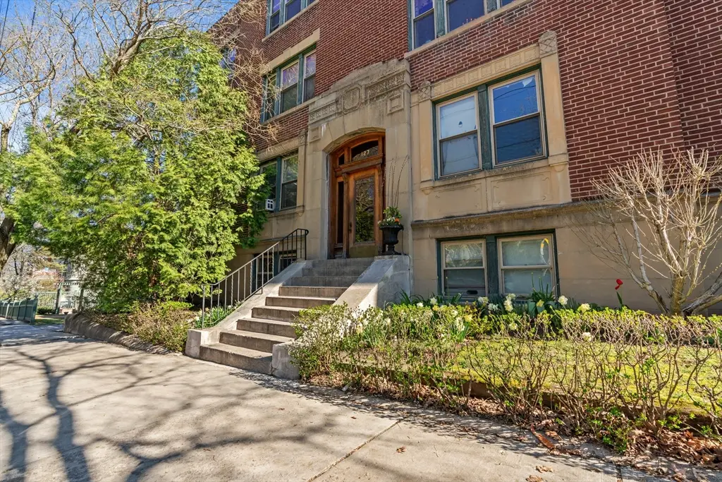 127 Winthrop Rd #6A, Brookline, MA 02445 - #1