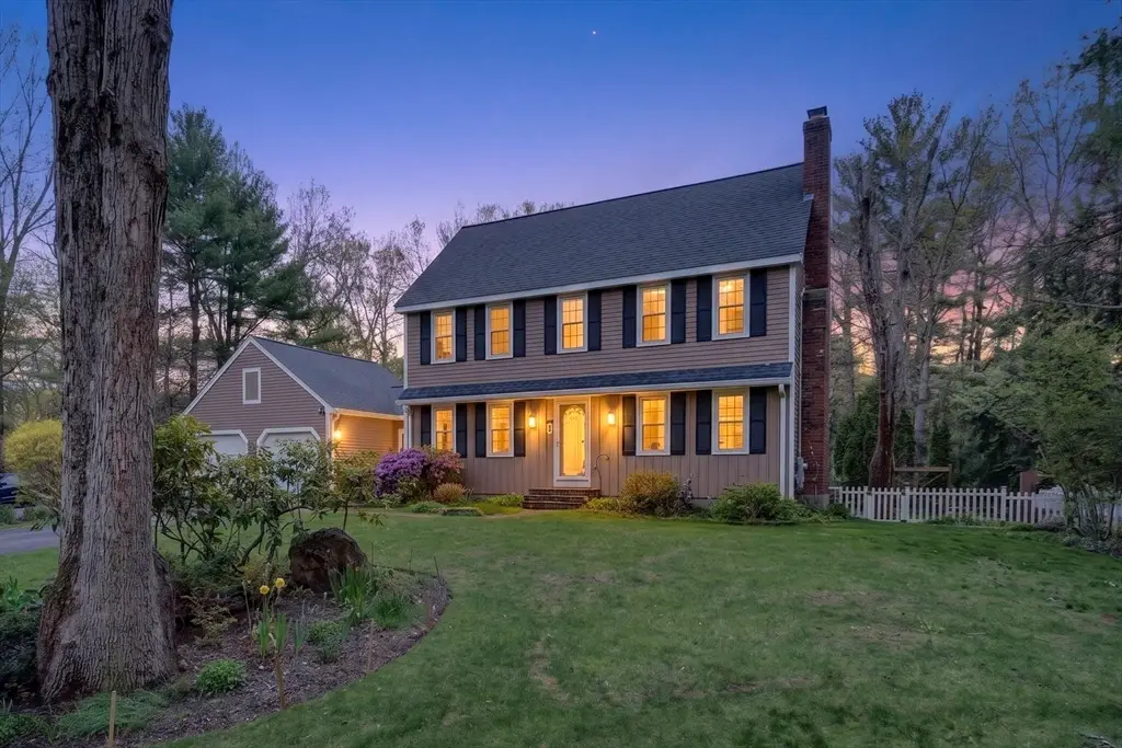 40 Old Farm Rd, North Attleboro, MA 02760 - #1