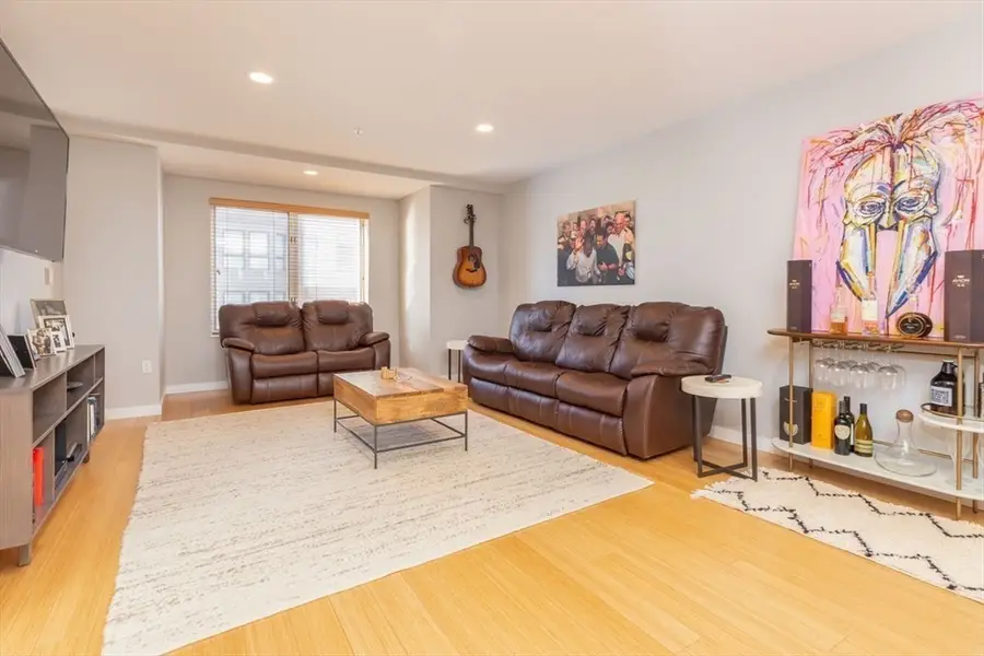 16 Miner St #306, Boston, MA 02215 - #2