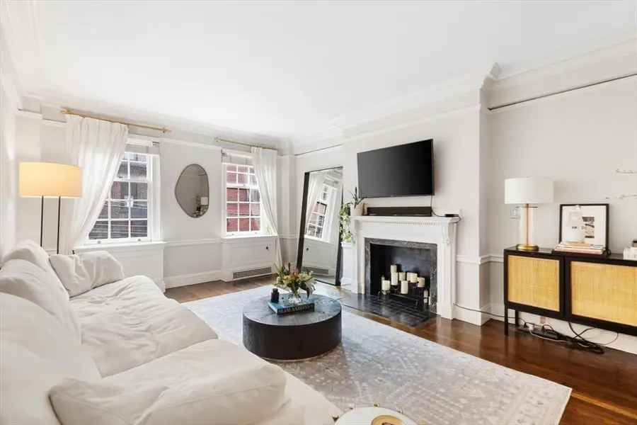180 Commonwealth Ave #7, Boston, MA 02116 - #2