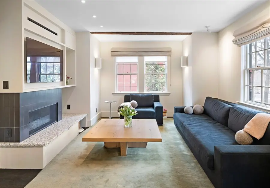 25 Harvard Square, Boston, MA 02129 - #2