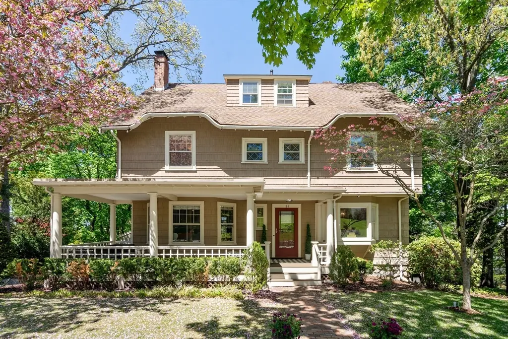 189 Mount Vernon St, Newton, MA 02465 - #1