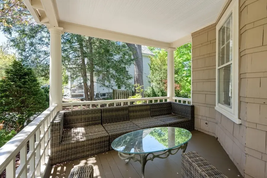 189 Mount Vernon St, Newton, MA 02465 - #3