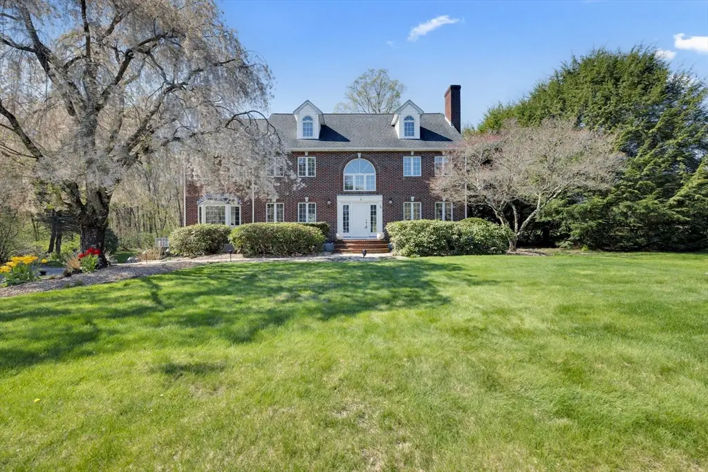 14 Mctaggart St, Westborough, MA 01581 - #1