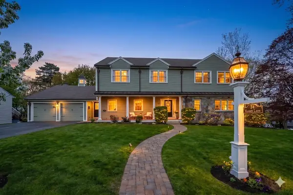 34 Russett Ln, Melrose, MA 02176