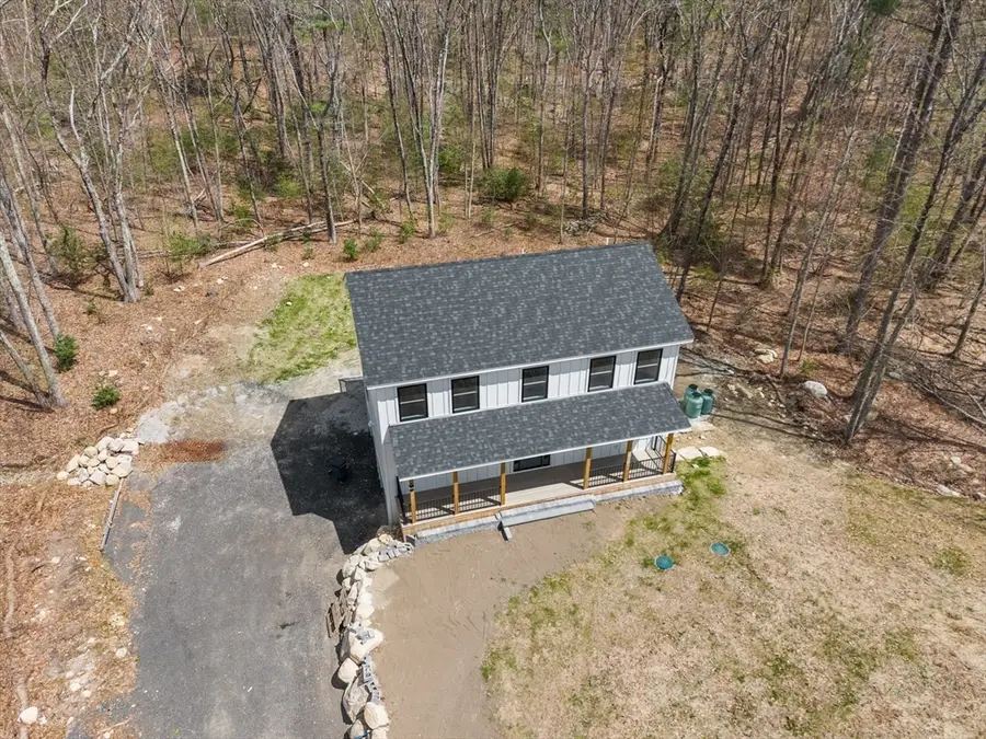 130 Se Main St, Douglas, MA 01516 - #2