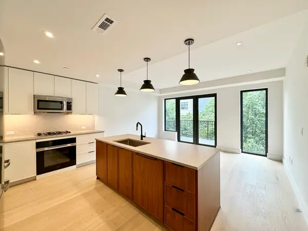 1 Nevins Hill Way #406, Boston, MA 02135