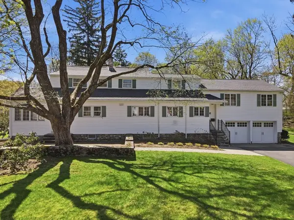 24 Spring Street, Shrewsbury, MA 01545