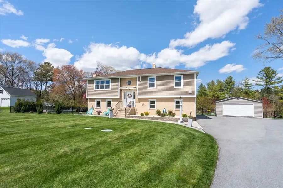 42 Eagle Dr, Dudley, MA 01571 - #2