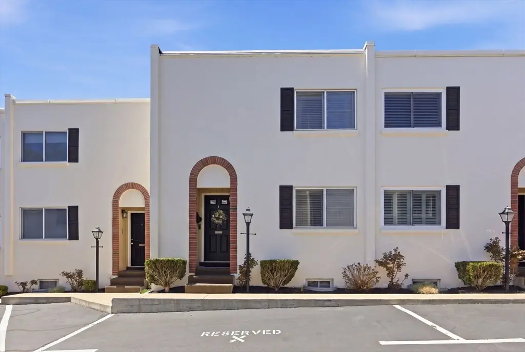 1 Charles St #X, Reading, MA 01867 - #1