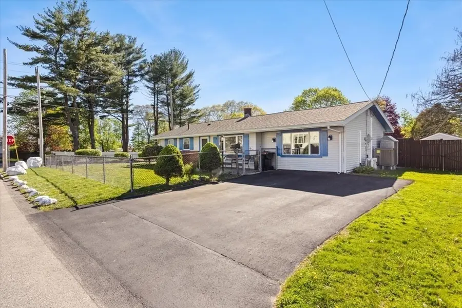 6 Bourne St, Brockton, MA 02302 - #2