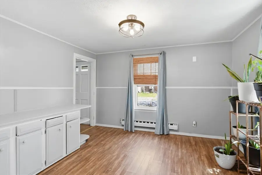 46 Marquette St, Springfield, MA 01104 - #3