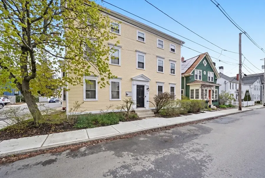 74 Lime St #4, Newburyport, MA 01950 - #3
