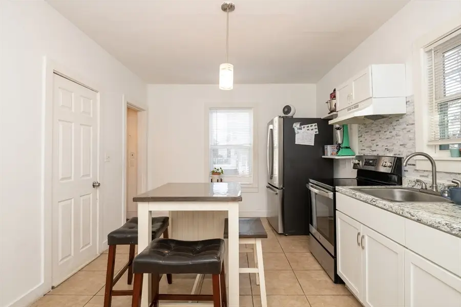 19 Huss Ct, Lynn, MA 01905 - #2