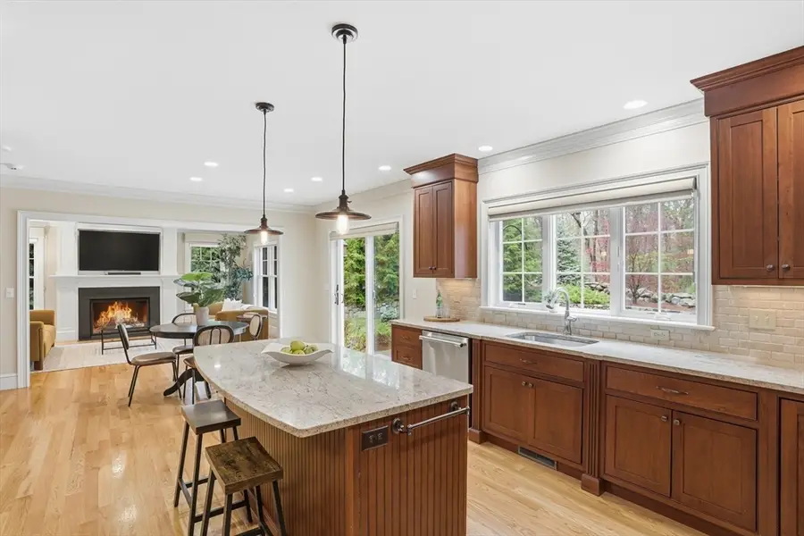 27 Maxwell Rd, Bedford, MA 01730 - #2