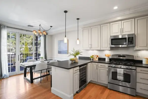 192 West Sixth Street #2, Boston, MA 02127