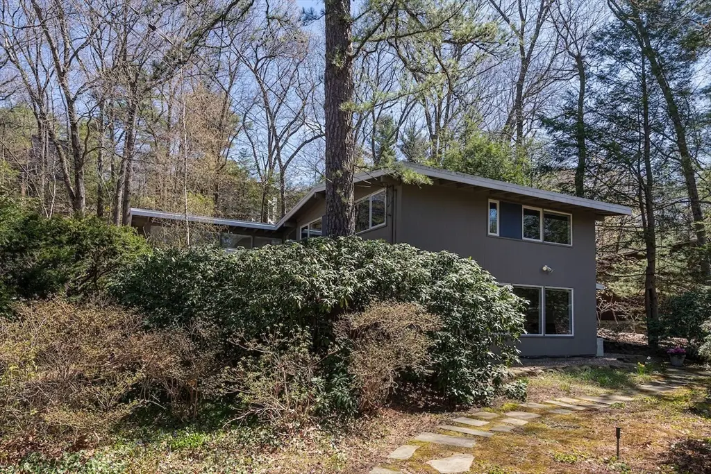 3 Compton Cir, Lexington, MA 02421 - #1