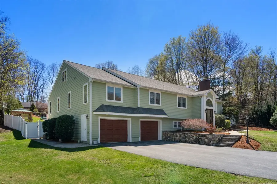 7 Michelle Drive, Burlington, MA 01803 - #3