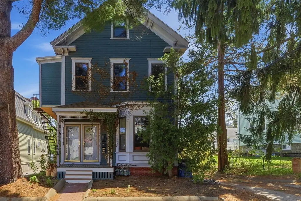 26 Hamlet St #1, Somerville, MA 02143 - #1