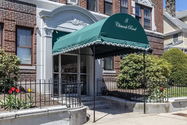 8 Chiswick Rd #6, Boston, MA 02135