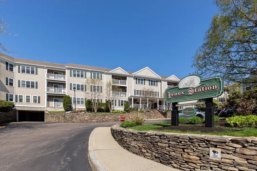 1 Lenox Street #303, Norwood, MA 02062 - #2