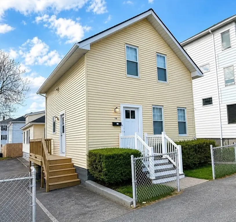 16 Caprera Rd, Worcester, MA 01604 - #3