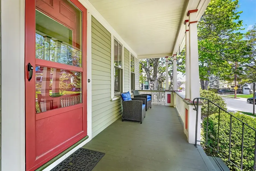 84 Lincoln St, Melrose, MA 02176 - #2