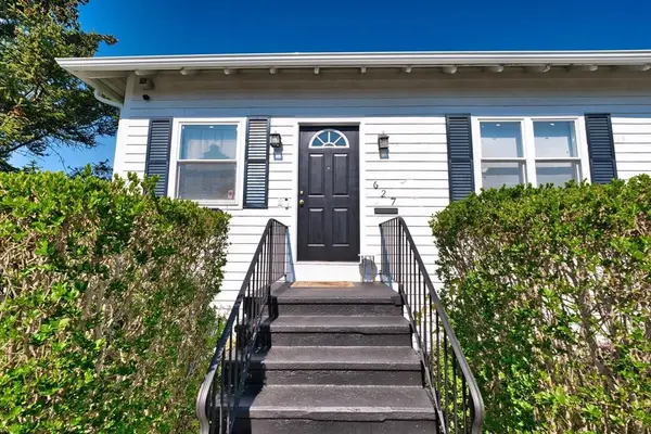 627 King St, Fall River, MA 02724