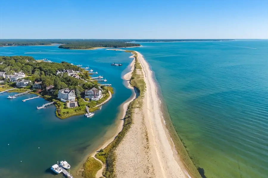 35 Shore Dr, Mashpee, MA 02649 - #3