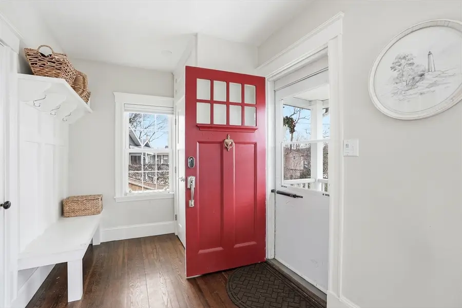 9 Crown Street, Milton, MA 02186 - #3