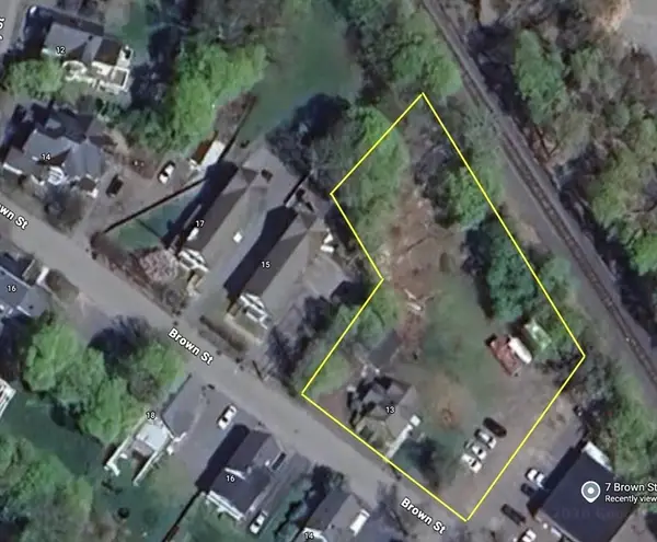 13 Brown Street, Ipswich, MA 01938