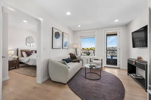 2 Maverick Square #303, Boston, MA 02128