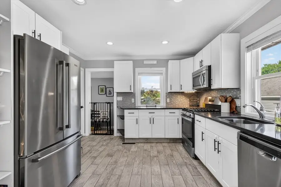 423 Textile Ave, Dracut, MA 01826 - #3