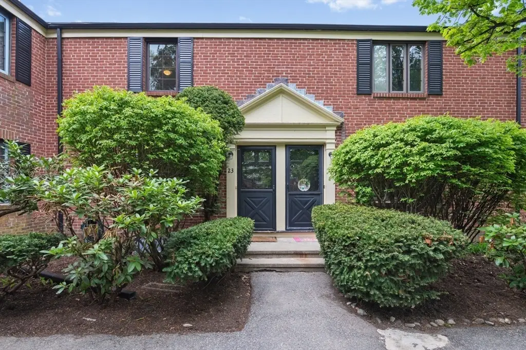 23 Pierce Rd #23, Watertown, MA 02472 - #1