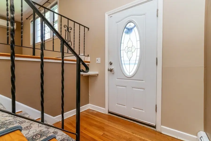 4 Clearview Dr, Milford, MA 01757 - #2