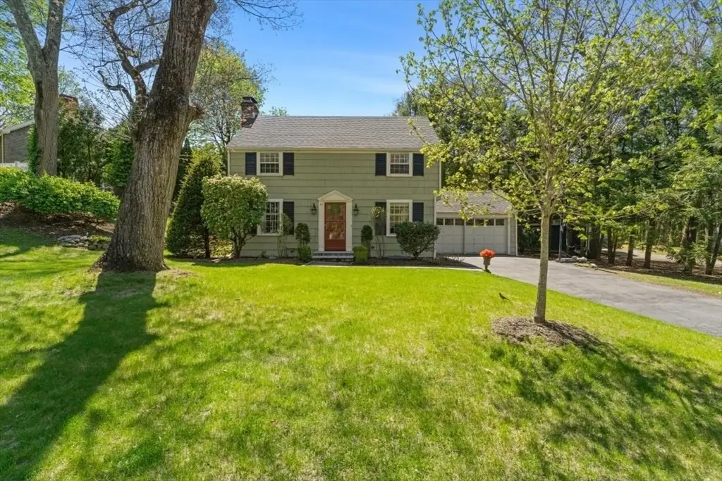 34 Sheridan Rd, Wellesley, MA 02481 - #1
