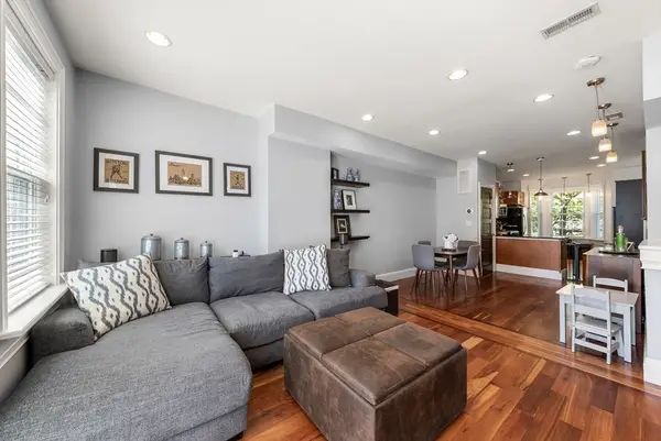 435 W 4th Street #2, Boston, MA 02127