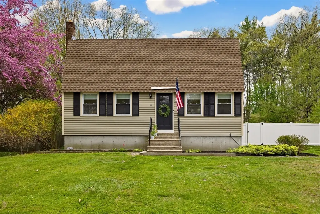21 Emery Rd, Townsend, MA 01469 - #1