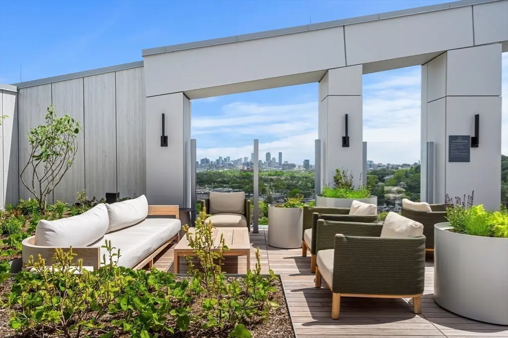 1515 Commonwealth Ave #707, Boston, MA 02135 - #1