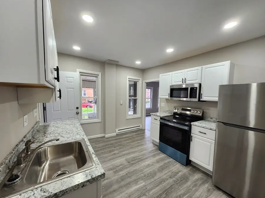 179 Sargeant St, Holyoke, MA 01040 - #2