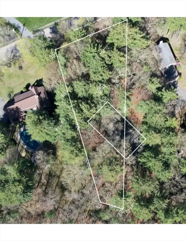 18 Daventry Court, Lynnfield, MA 01940