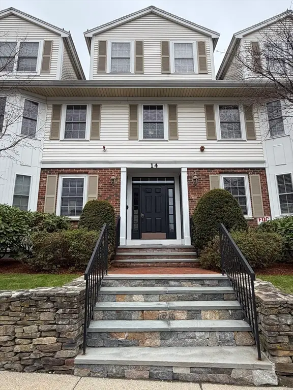 14 Ames Ave #C, Canton, MA 02021