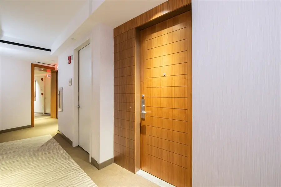 580 Washington St #6F, Boston, MA 02111 - #3