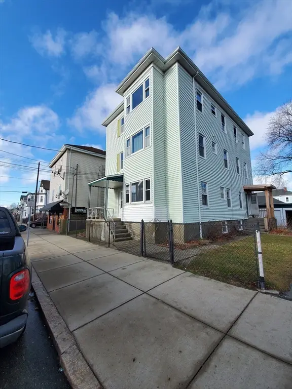 1124 Bedford St, Fall River, MA 02723